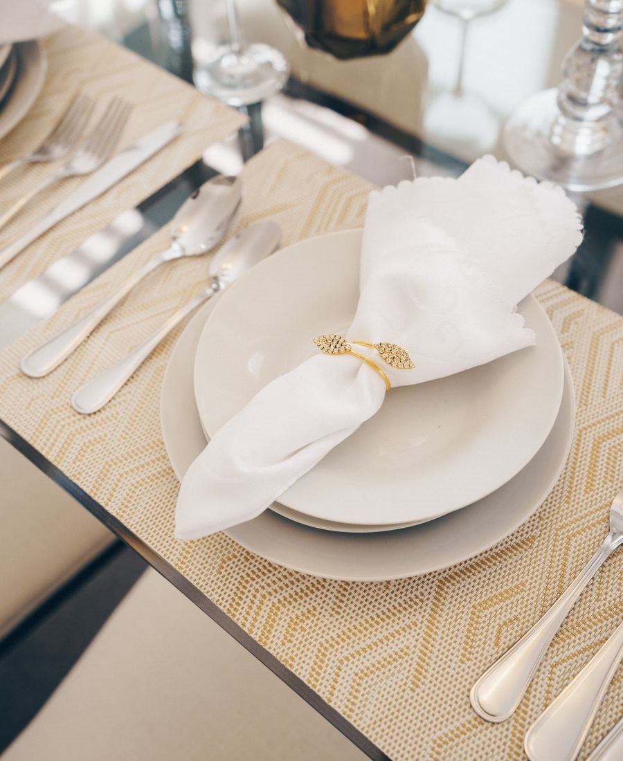 Holiday Hosting Table Set